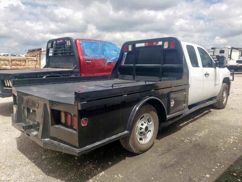 CHEVROLET SILVERADO 2012 white 4dr ext diesel 1GC2CVC81CZ158202 photo #4