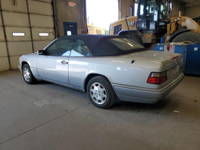 Vin: wdbea66e7sc280752, lot: 56410825, mercedes-benz e-class 320 19952