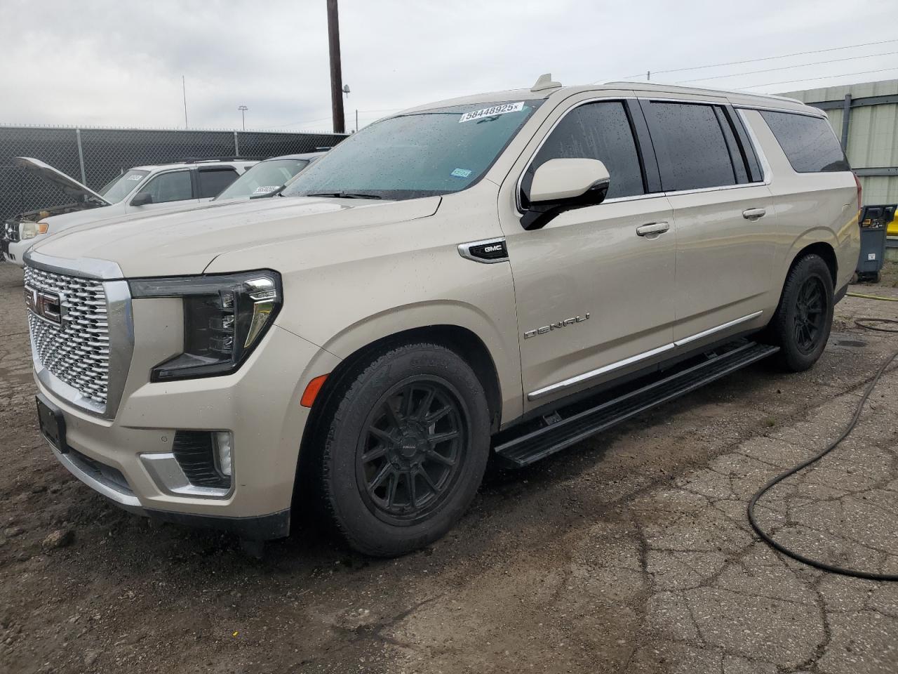 GMC YUKON DENALI