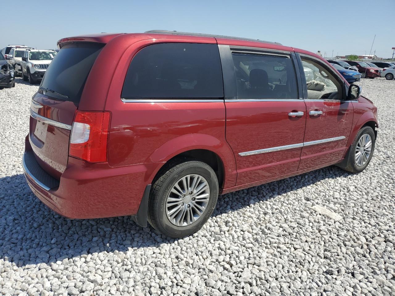 CHRYSLER TOWN & COUNTRY TOURING L