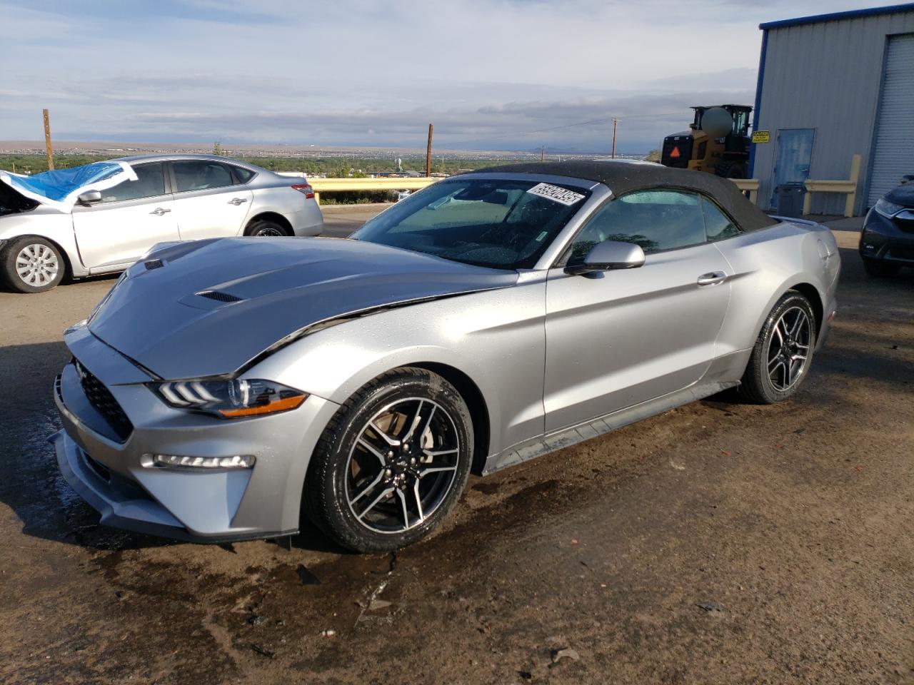 FORD MUSTANG
