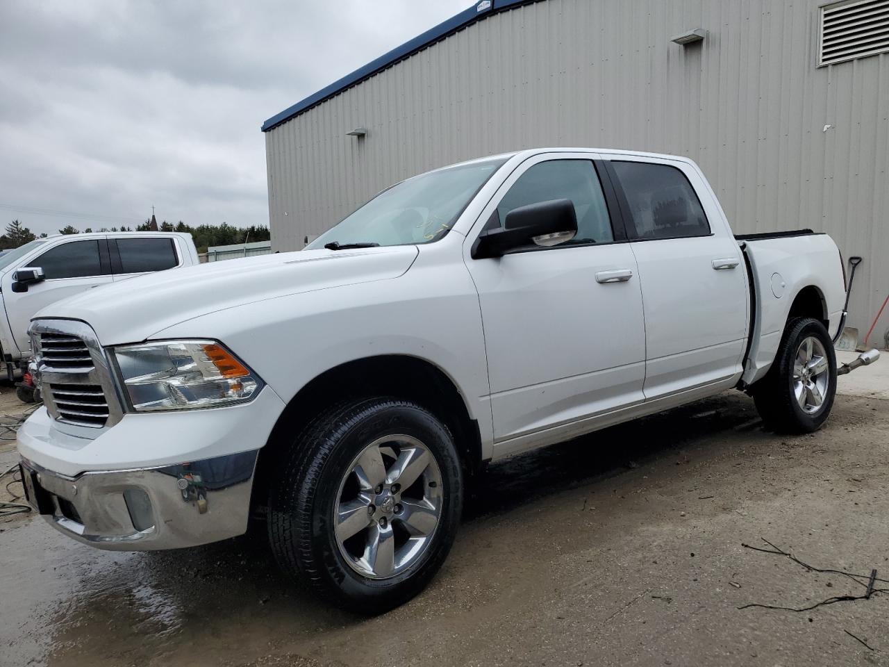 RAM 1500 SLT