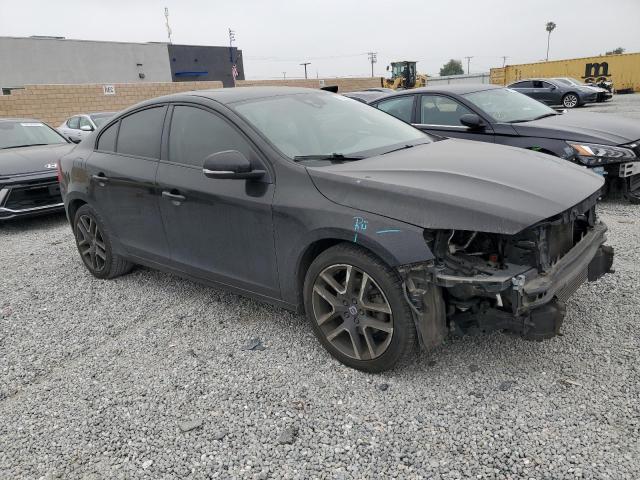 Vin: yv126mfl6h2422381, lot: 57489405, volvo s60 20174