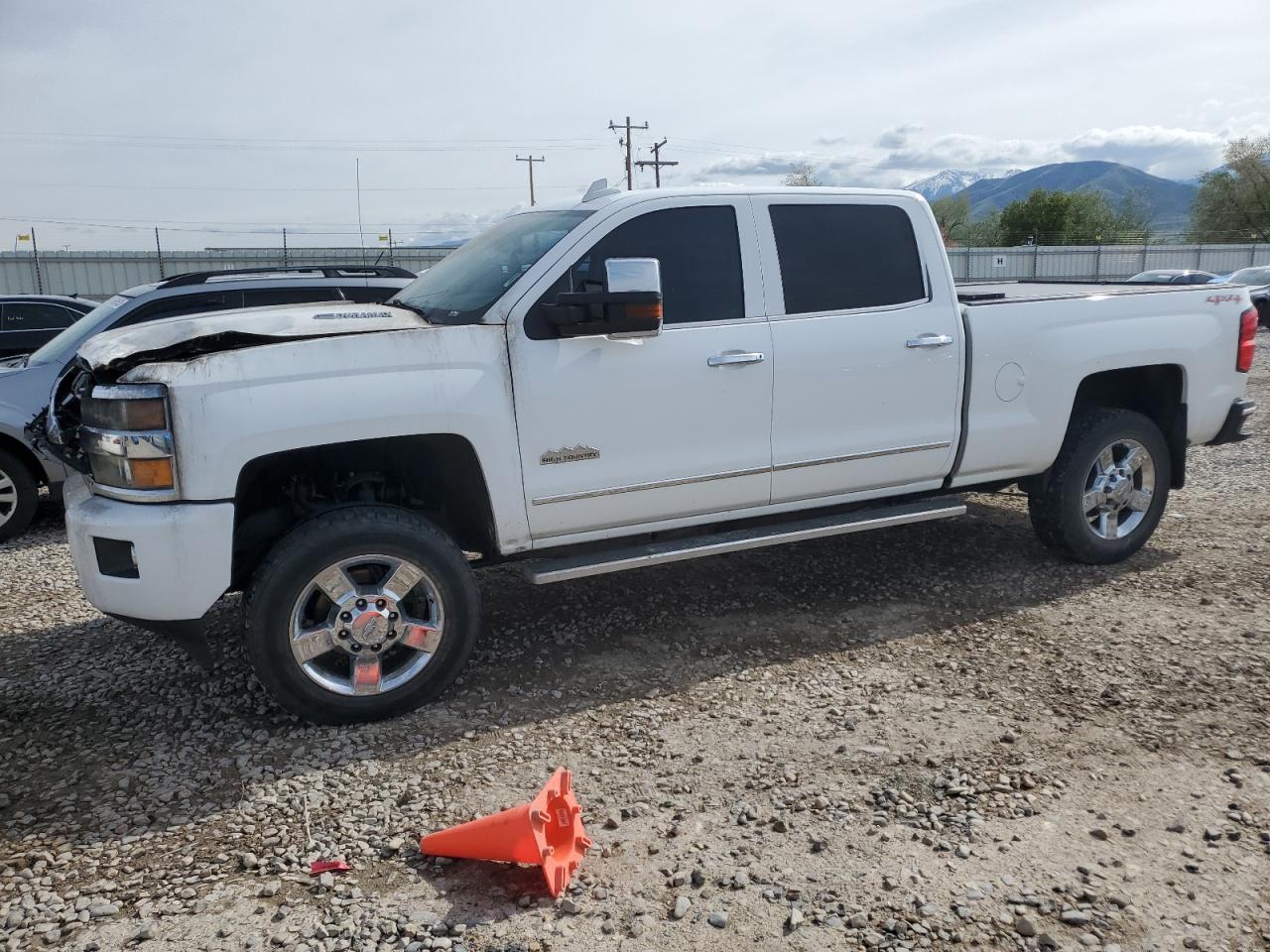 CHEVROLET SILVERADO K2500 HIGH COUNTRY