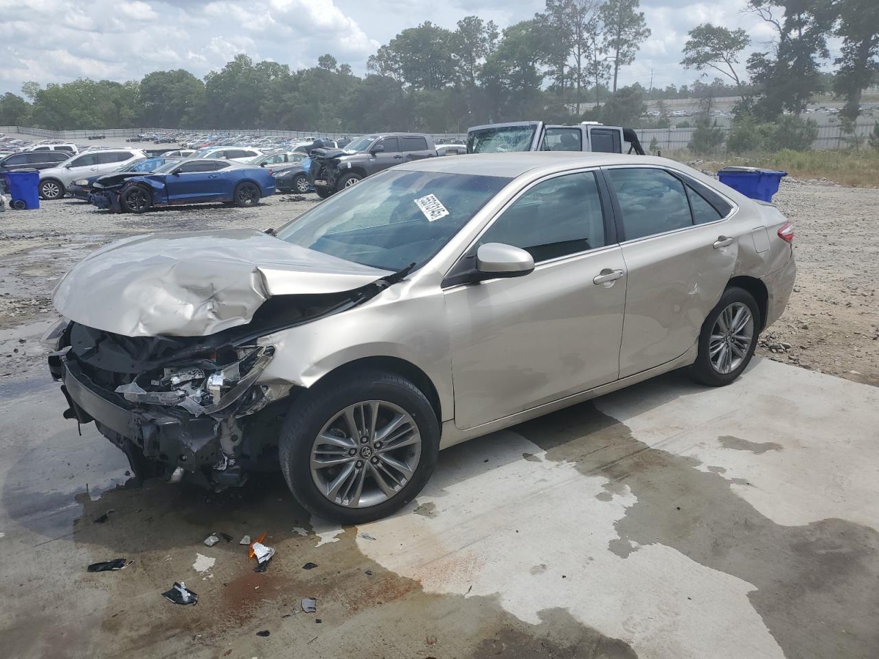 TOYOTA CAMRY LE