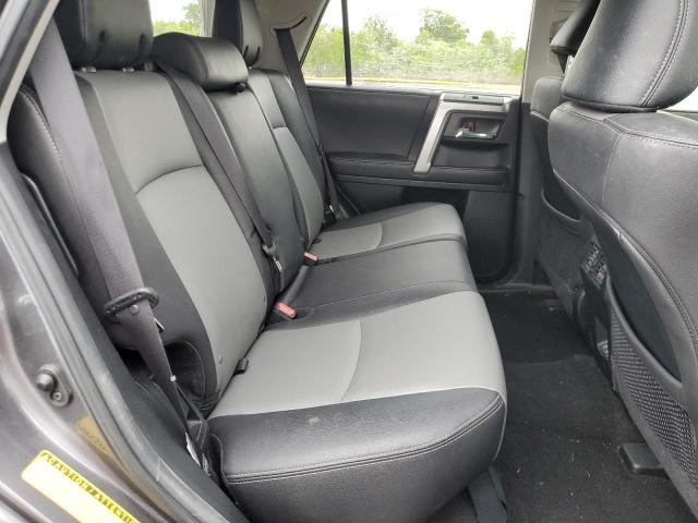 2020 TOYOTA 4RUNNER SR - JTEBU5JR6L5757396