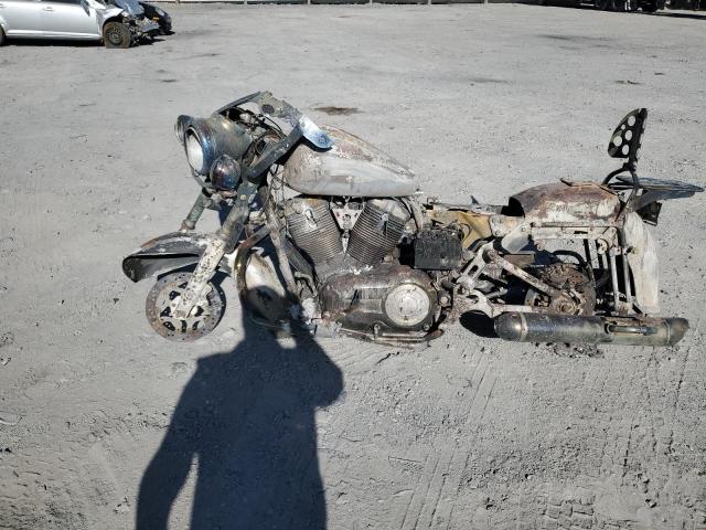2004 VICTORY MOTORCYCLES DELUXE TOU 5VPTD16L243001911
