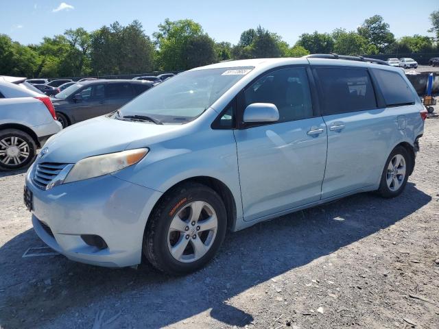 TOYOTA SIENNA LE