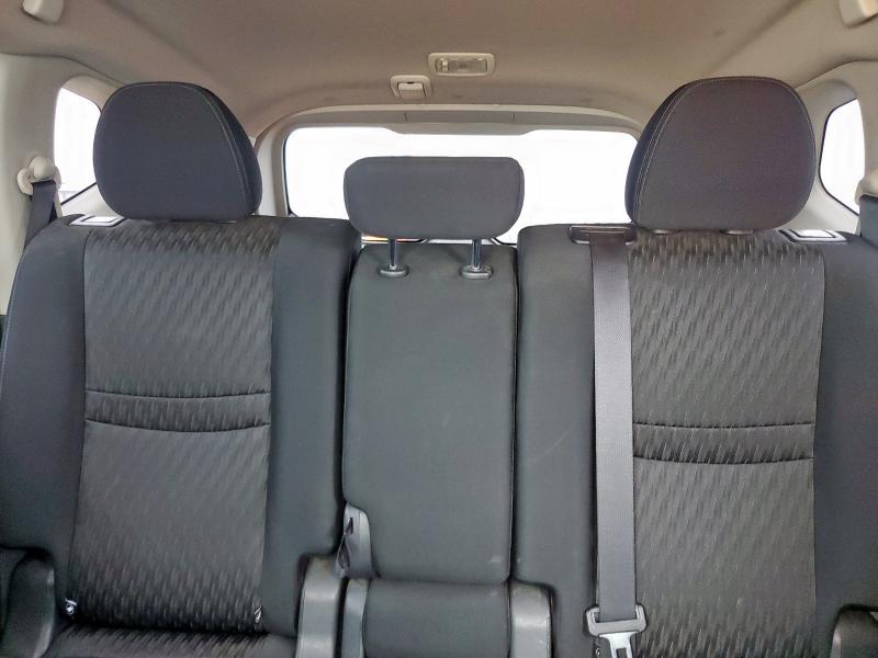2017 NISSAN ROGUE S - KNMAT2MT4HP542121