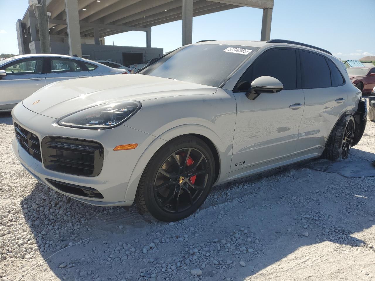 PORSCHE CAYENNE GTS