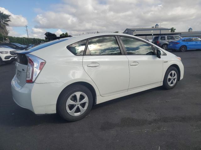 Vin: jtdkn3du5f1982409, lot: 56744315, toyota prius 20153