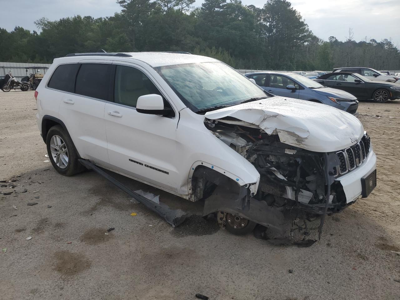 JEEP GRAND CHEROKEE LAREDO