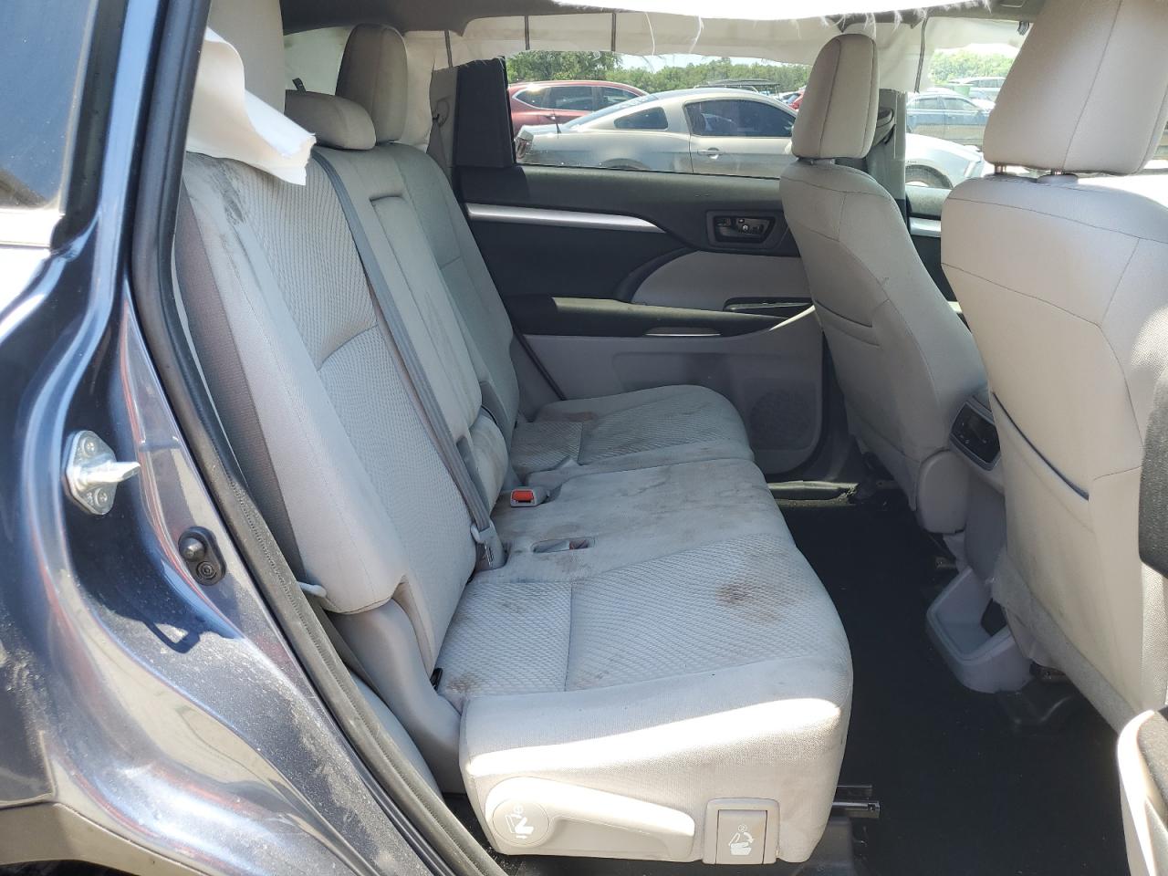 TOYOTA HIGHLANDER LE