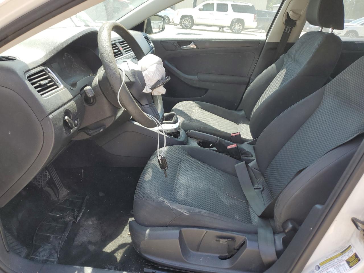 Volkswagen Jetta base 2012