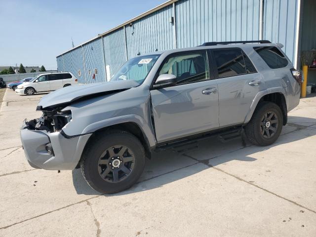 TOYOTA 4RUNNER SR