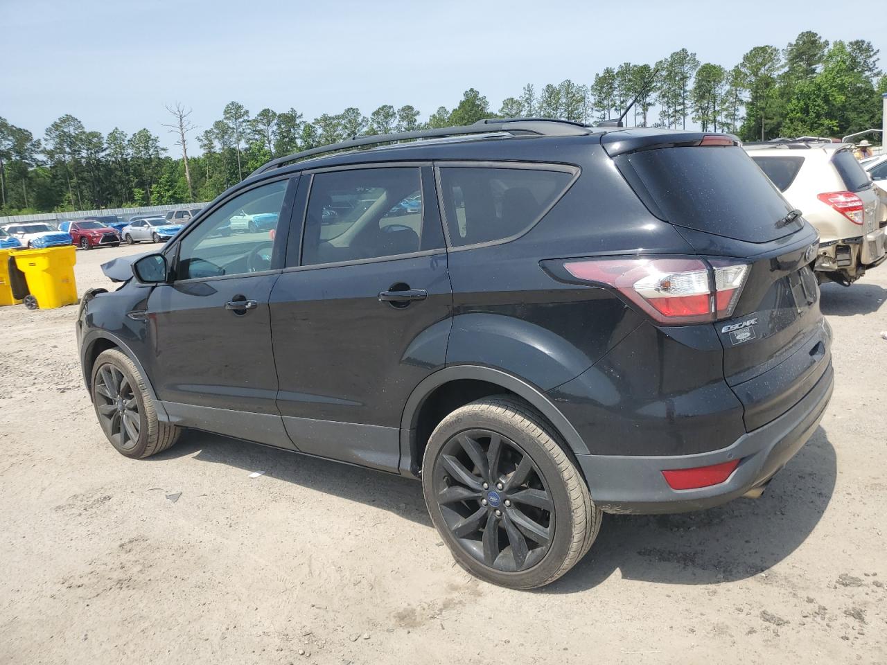 FORD ESCAPE SE