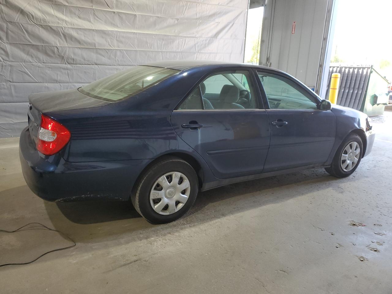 Toyota Camry le 2003