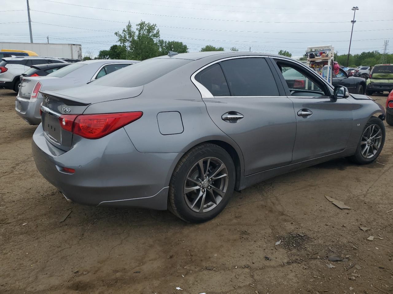 INFINITI Q50 2015