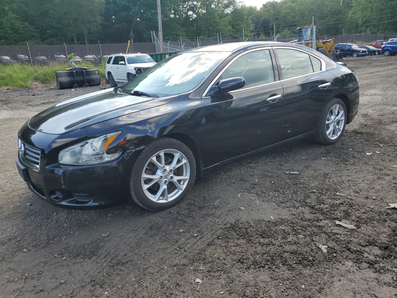 NISSAN MAXIMA S