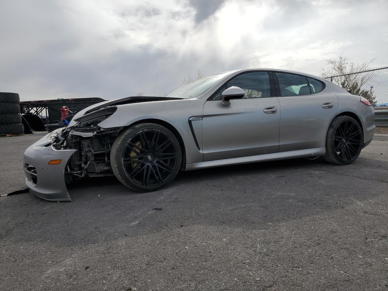 PORSCHE PANAMERA S