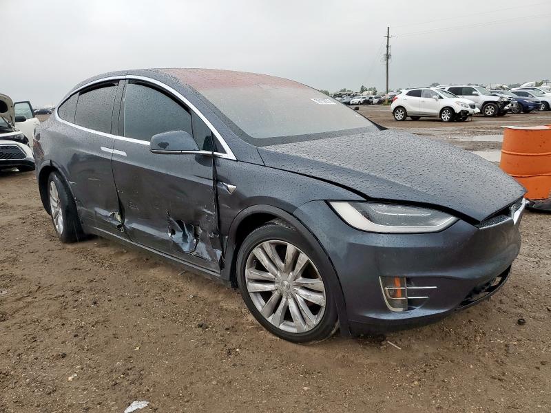 2016 TESLA MODEL X - 5YJXCDE25GF026001