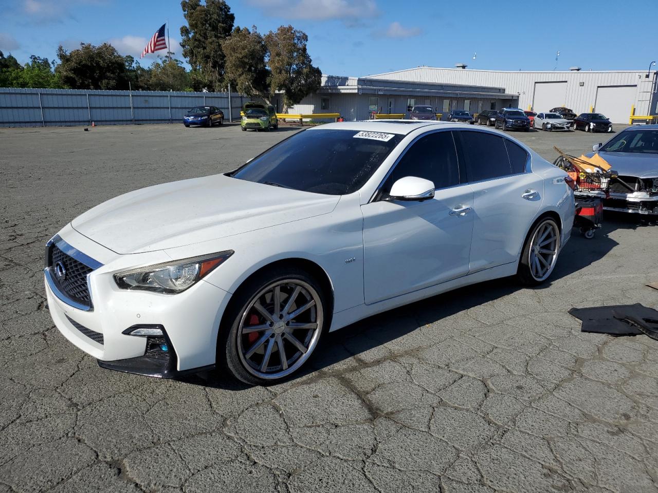 INFINITI Q50 LUXE