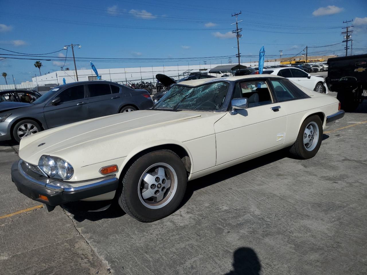  Salvage Jaguar Xjs