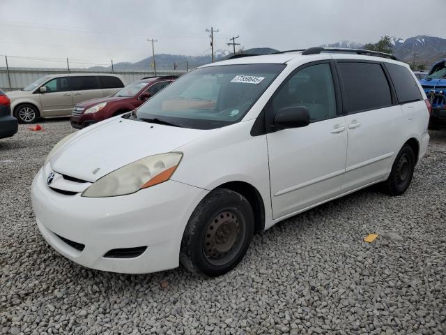 TOYOTA SIENNA CE