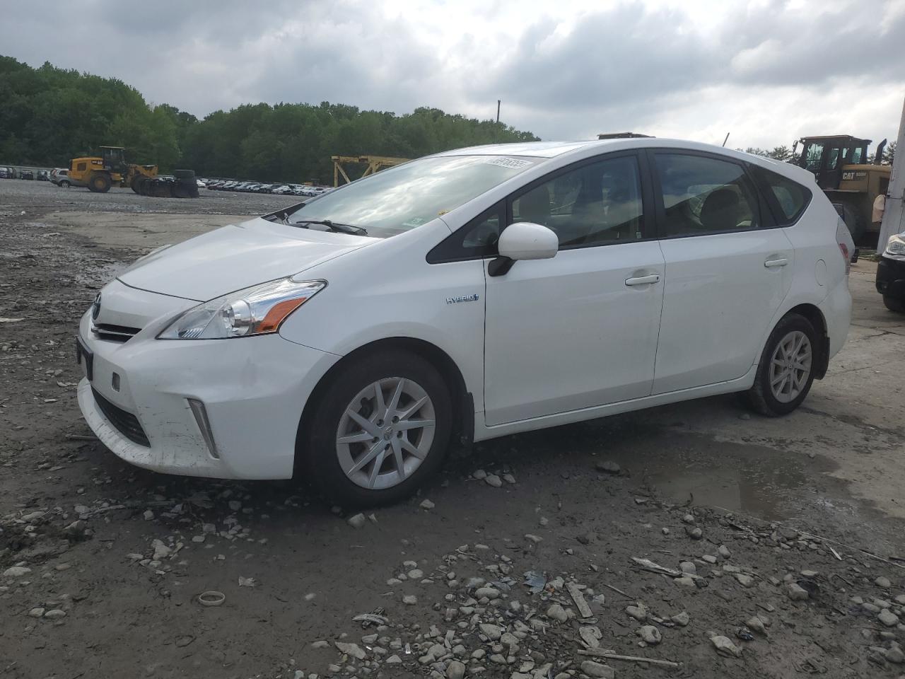 TOYOTA PRIUS V