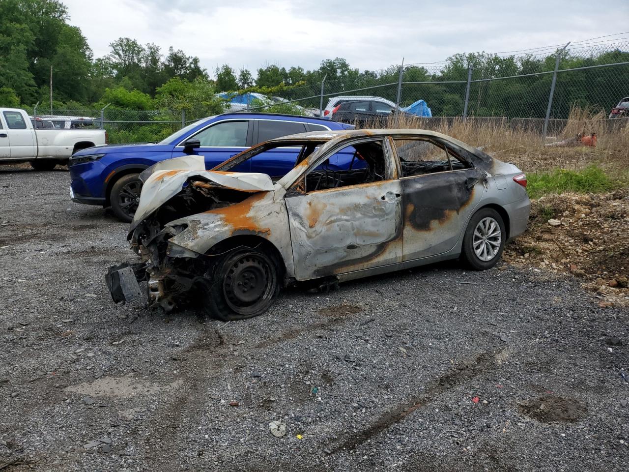 TOYOTA CAMRY LE