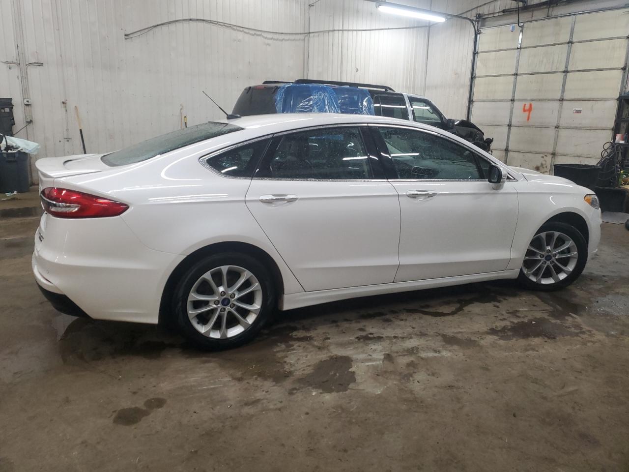 FORD FUSION TITANIUM