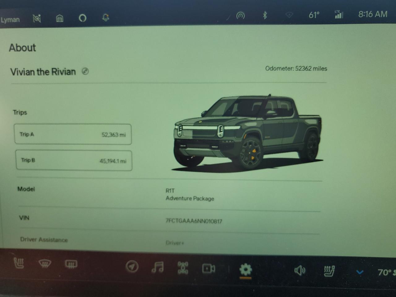 Thumbnail 8 (blur)