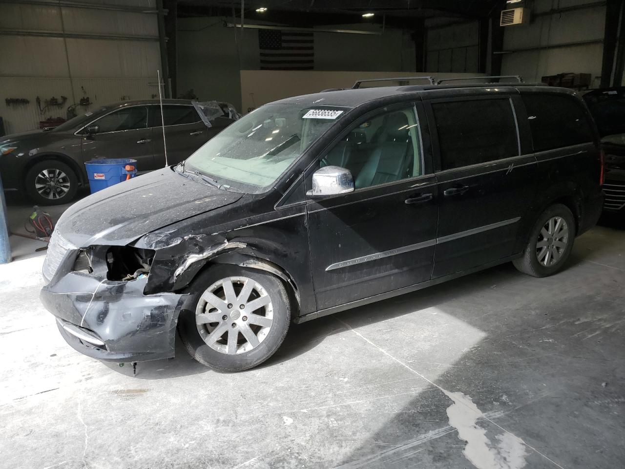 CHRYSLER TOWN & COUNTRY TOURING L