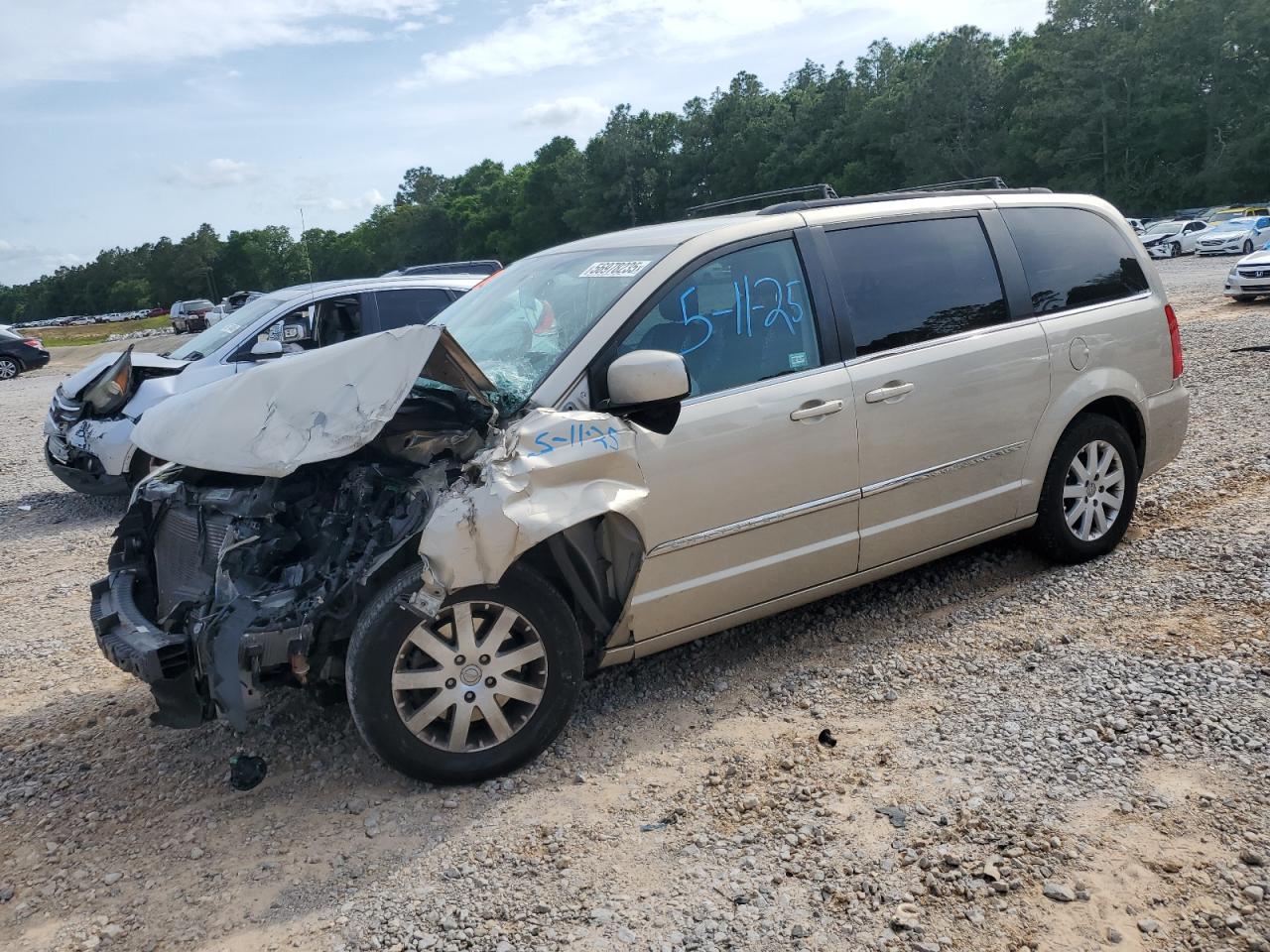 CHRYSLER TOWN & COUNTRY TOURING