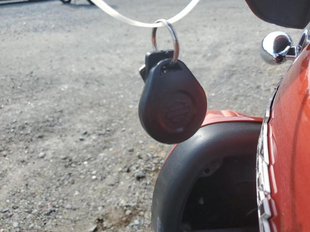 2011 HARLEY-DAVIDSON FLHX 1HD1KBM1XBB634435