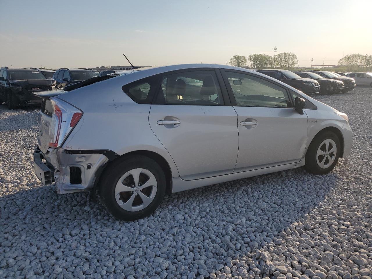 TOYOTA PRIUS