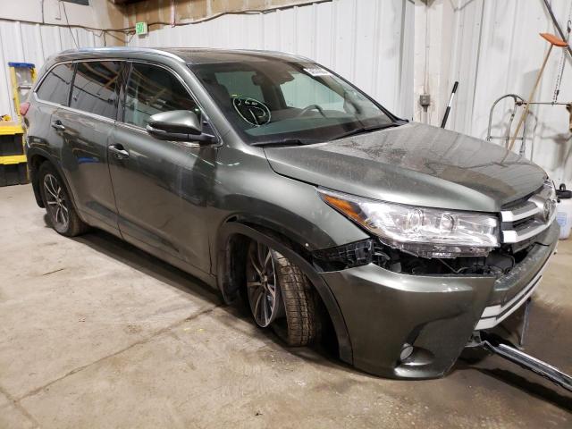 Vin: 5tdjzrfh6hs383351, lot: 54374385, toyota highlander se 20174
