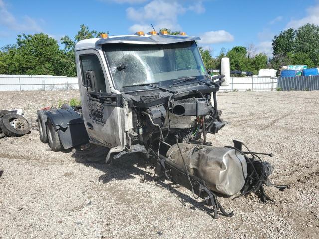 KENWORTH CONSTRUCTI 2016 white tractor diesel 1XKZD49X8GJ118289 photo #1
