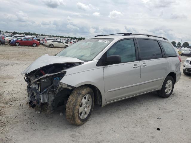 TOYOTA SIENNA CE