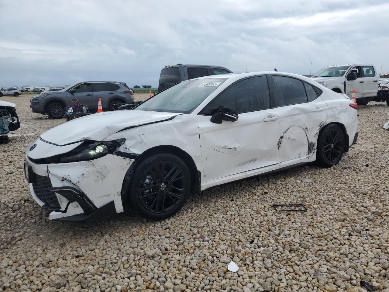 TOYOTA CAMRY XSE