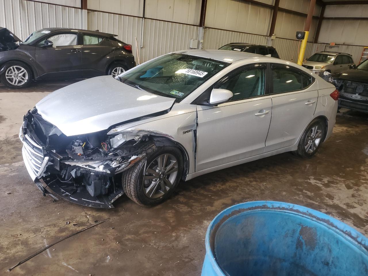 HYUNDAI ELANTRA SE