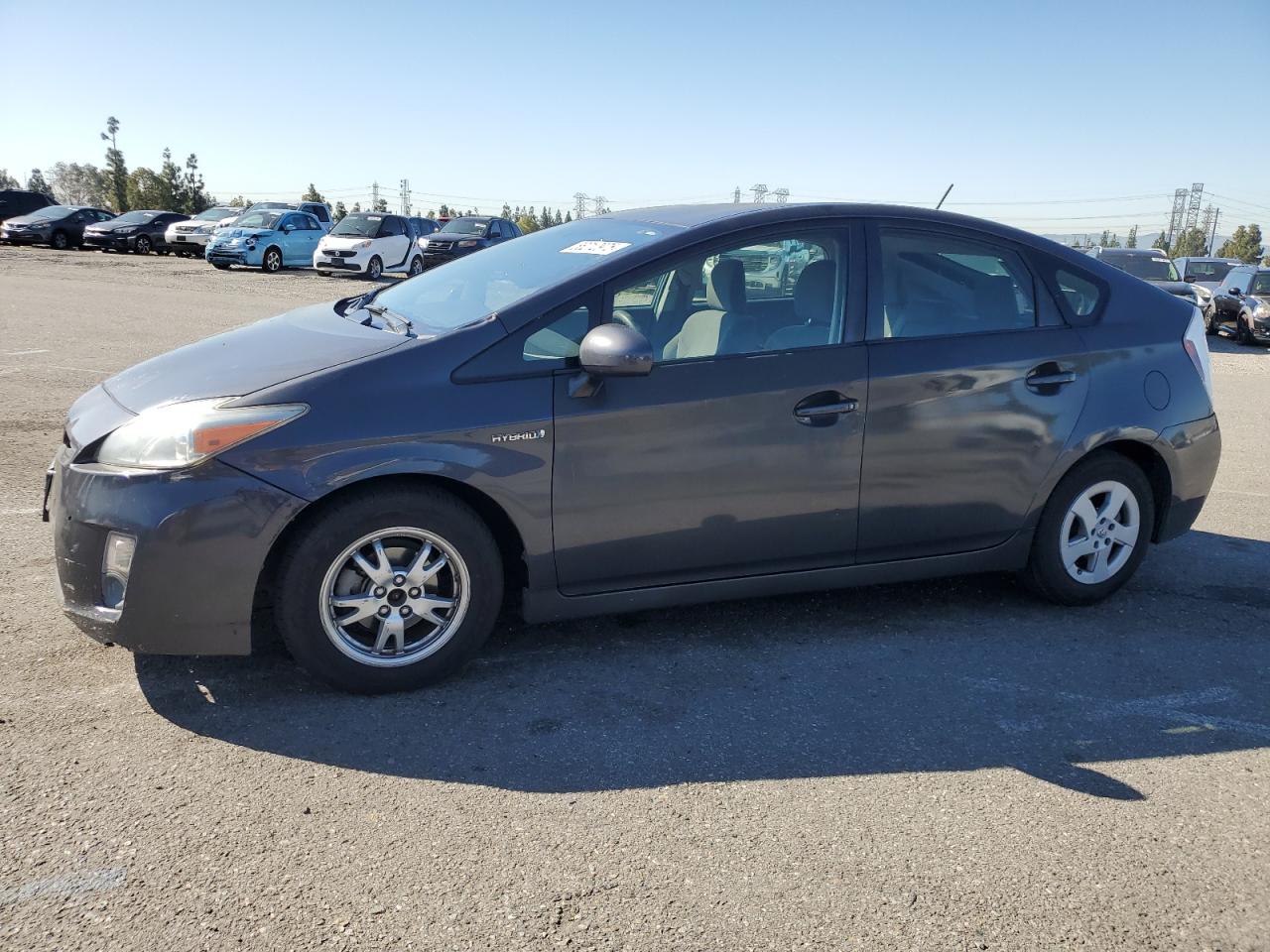 TOYOTA PRIUS