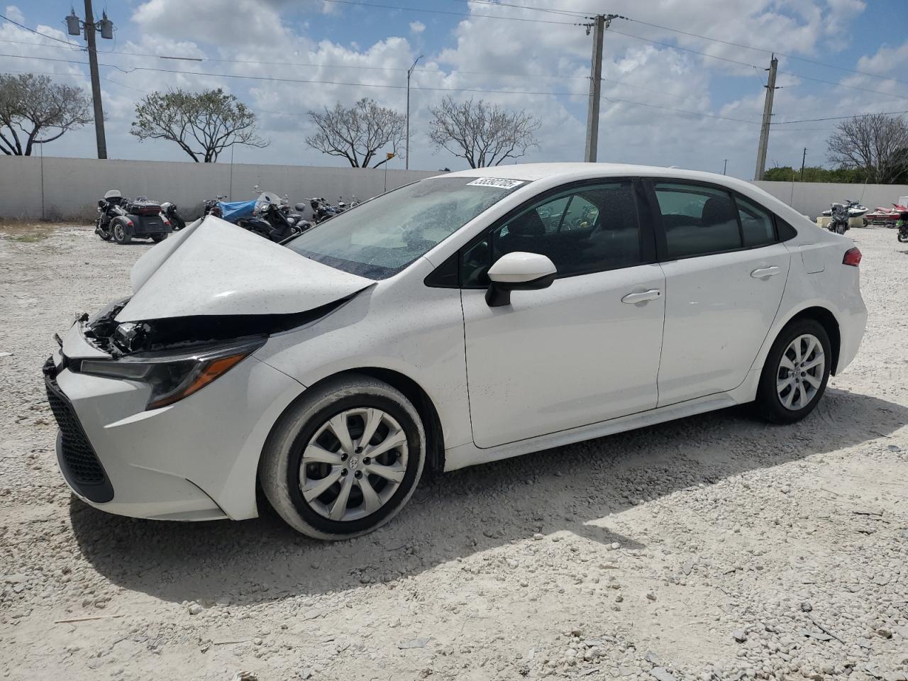 TOYOTA COROLLA LE