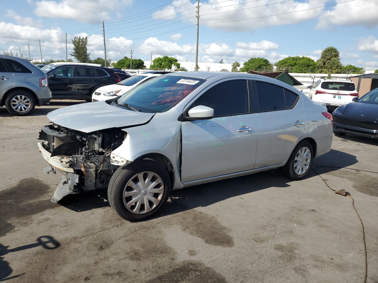 NISSAN VERSA S