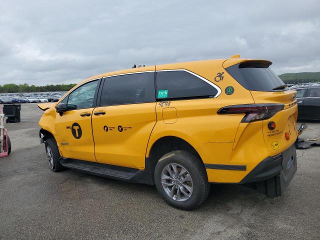 2023 TOYOTA SIENNA LE 5TDKRKEC7PS137716