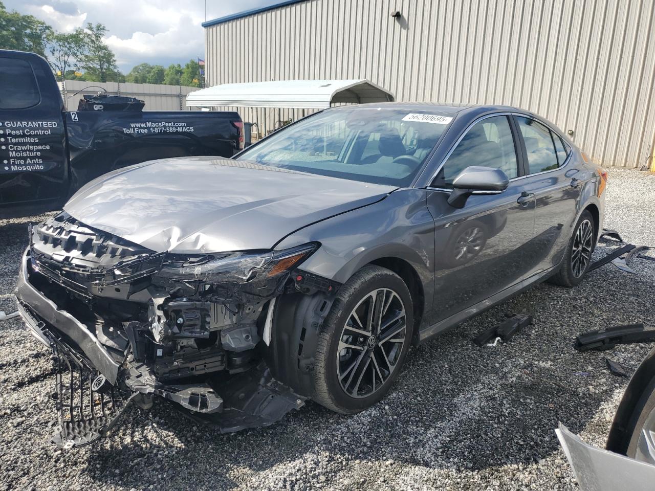 TOYOTA CAMRY XSE