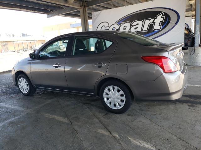 NISSAN VERSA S 2017 gray  gas 3N1CN7AP0HK450287 photo #3