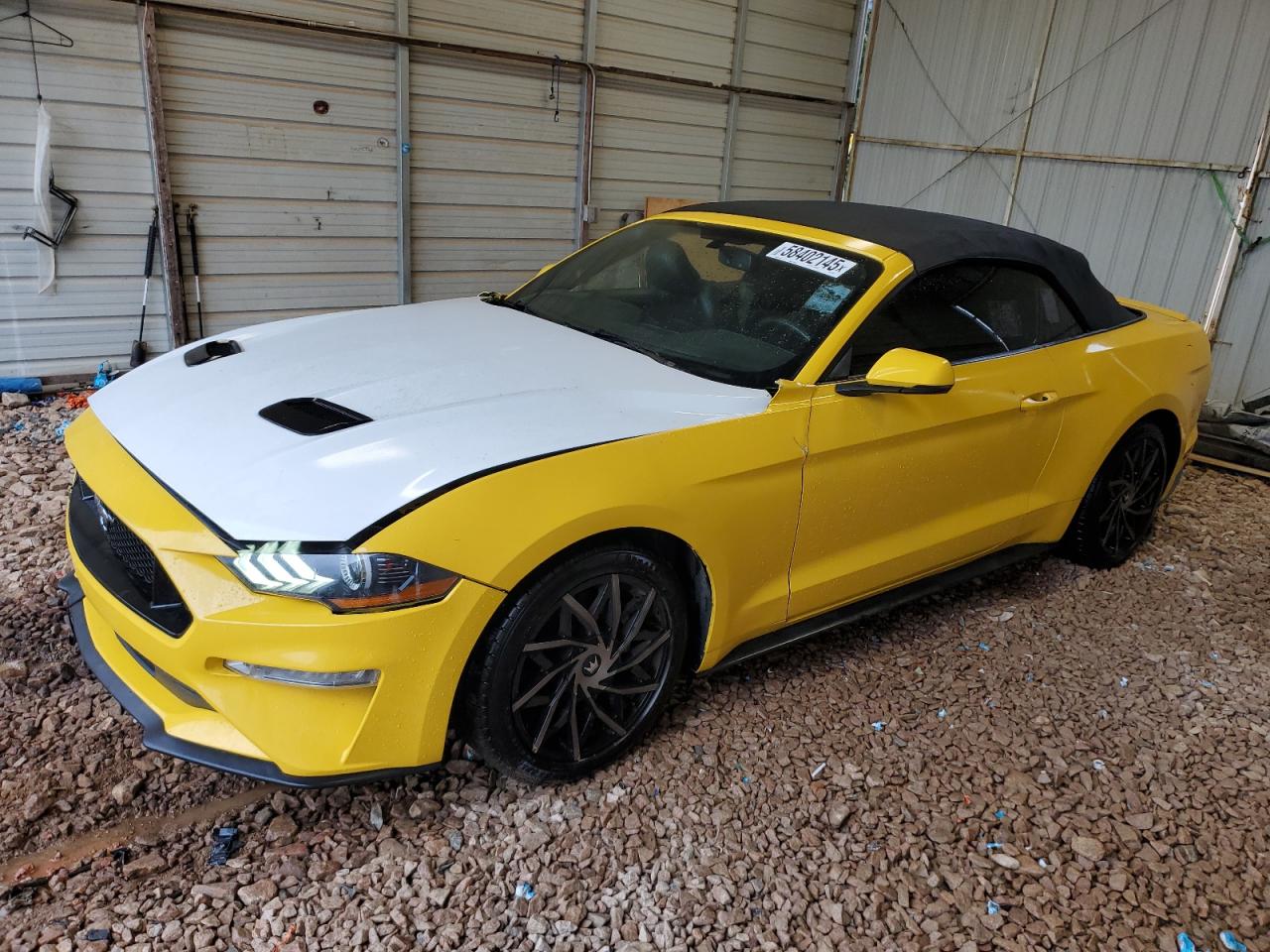FORD MUSTANG