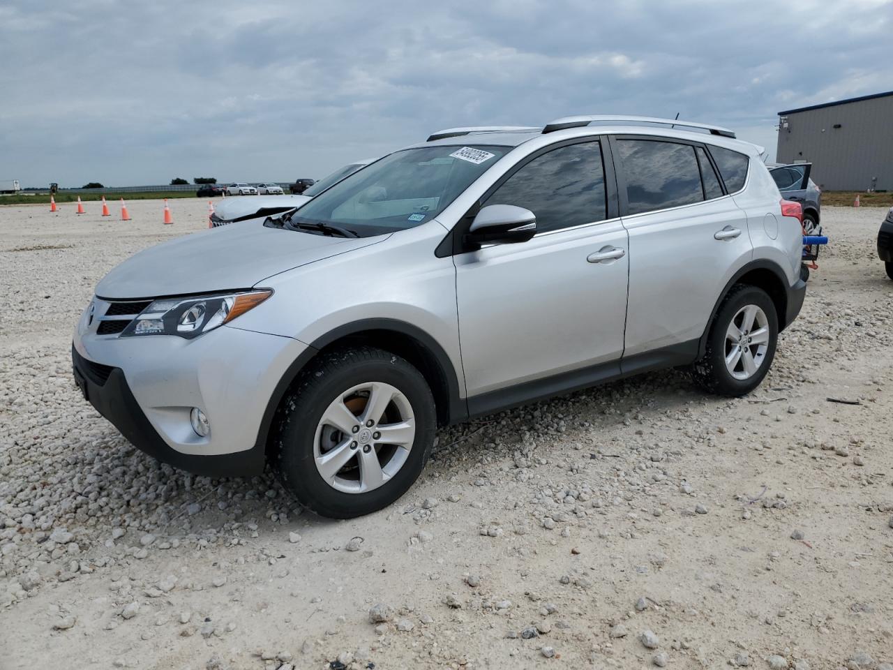 TOYOTA RAV4 XLE