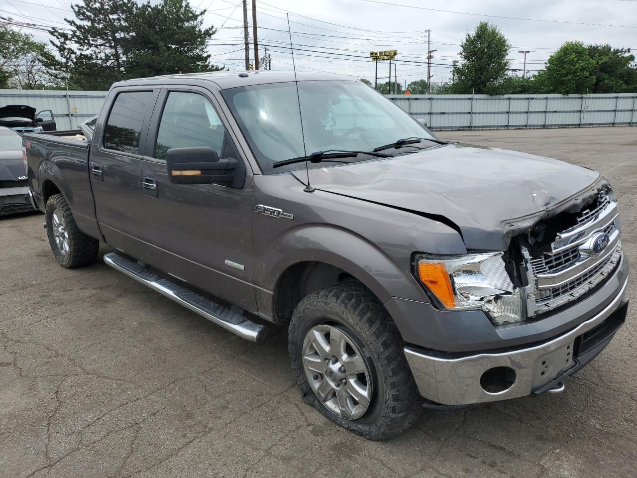 FORD F-150 SUPERCREW